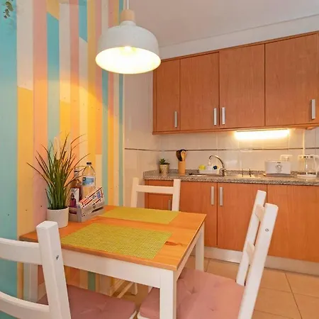 Daire Lovely Spacious In Tenerife San Isidro (Tenerife)