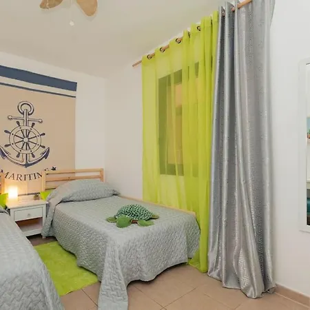 Apartmán Lovely Spacious In San Isidro Tenerife