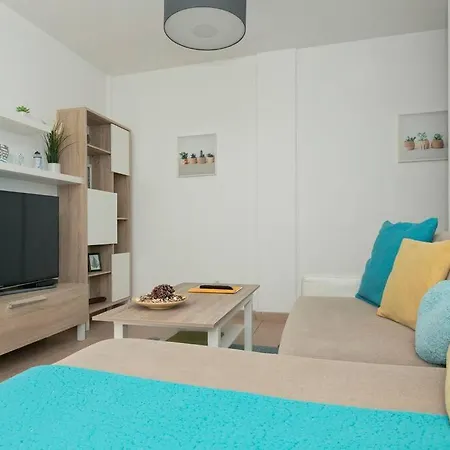 Lovely Spacious In Tenerife Daire *