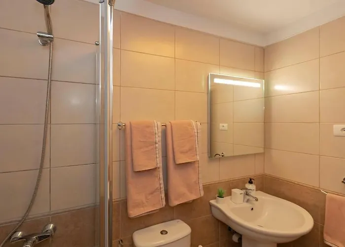 Lägenhet Lovely Spacious In Tenerife San Isidro (Tenerife)