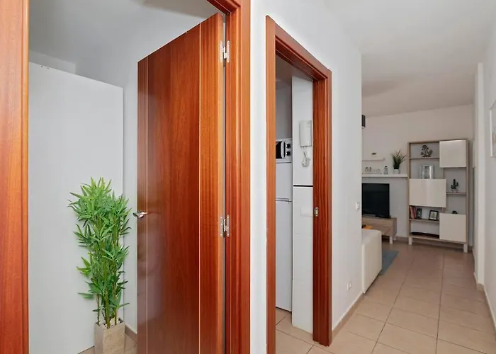 Lovely Spacious In Tenerife San Isidro (Tenerife)