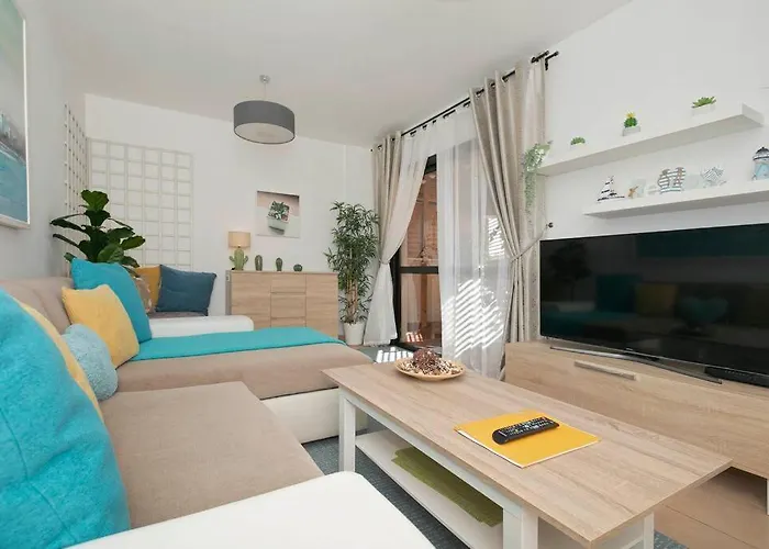 Lägenhet Lovely Spacious In Tenerife *