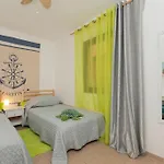 Апартаменты Lovely Spacious In Tenerife
